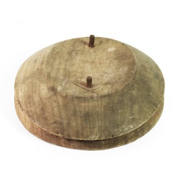 Front view of cloche brim hat block.