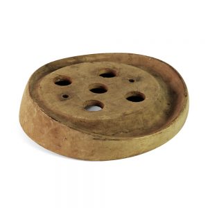 Small round brim with a small edge upwards.