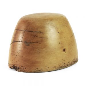 Small crown hat block No.204.